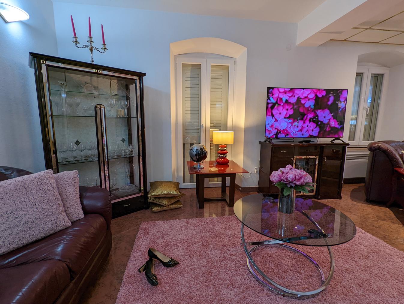 Living room, air-conditioned, bar, Smart Tv, seaview